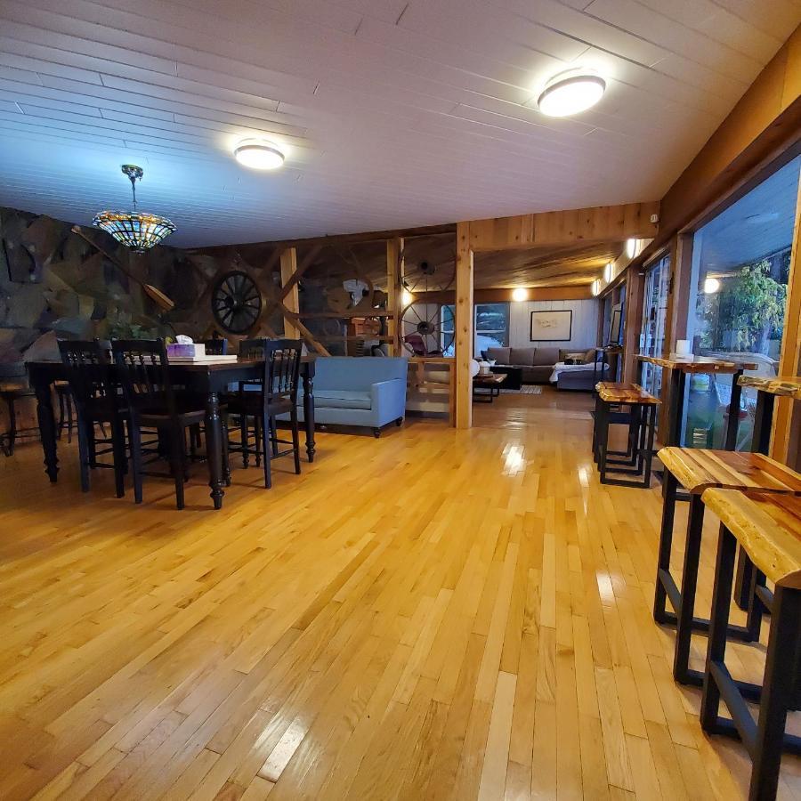 Royal Harrison Retreat Villa Harrison Hot Springs Dış mekan fotoğraf